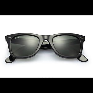 Ray Ban Classic Wayfarer Sunglasses